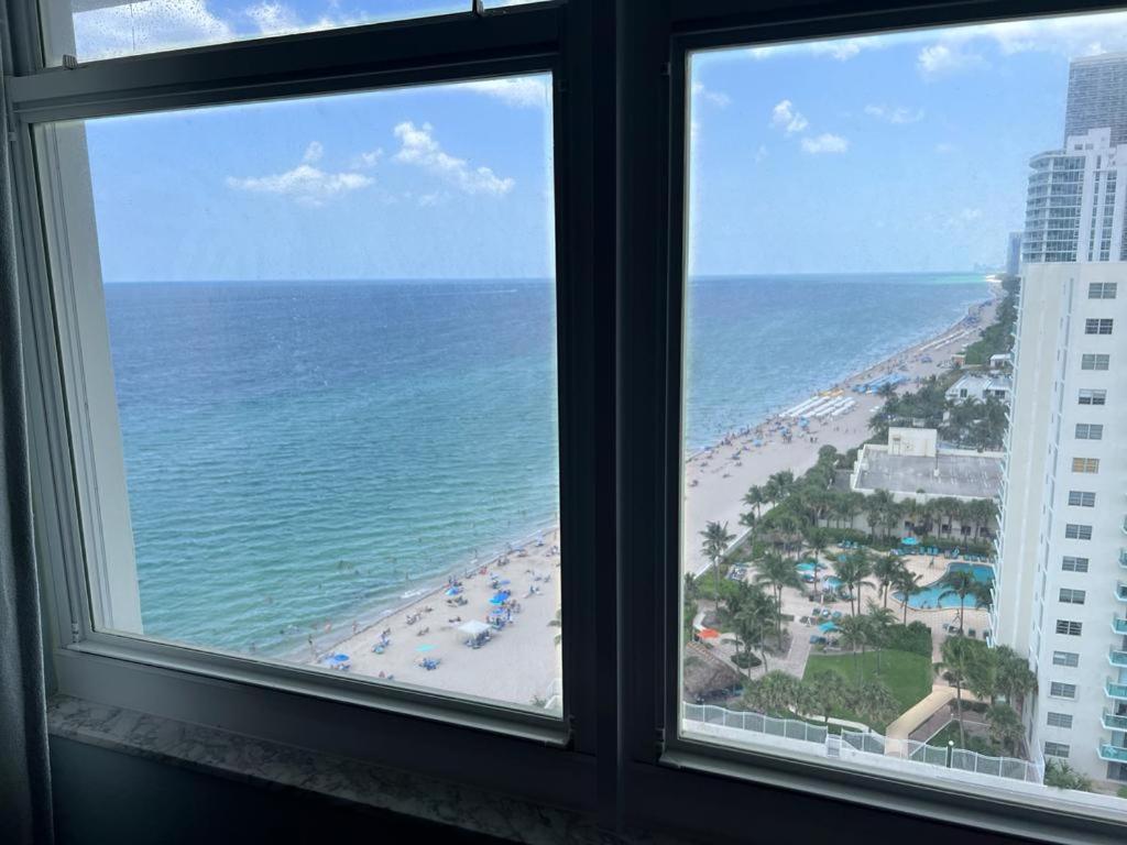 Penthouse Beach Front 1St Line, 2 Bedroom 2 Ba, New Decoration & Furnitures, Unobstructed View Of The Beautiful Atlantic, Free Parking Голливуд Экстерьер фото
